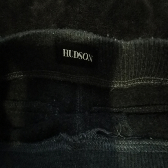 Hudson suit for toddler  size 2 - Picture 7 of 8